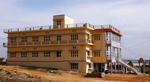 A 2 storey school building